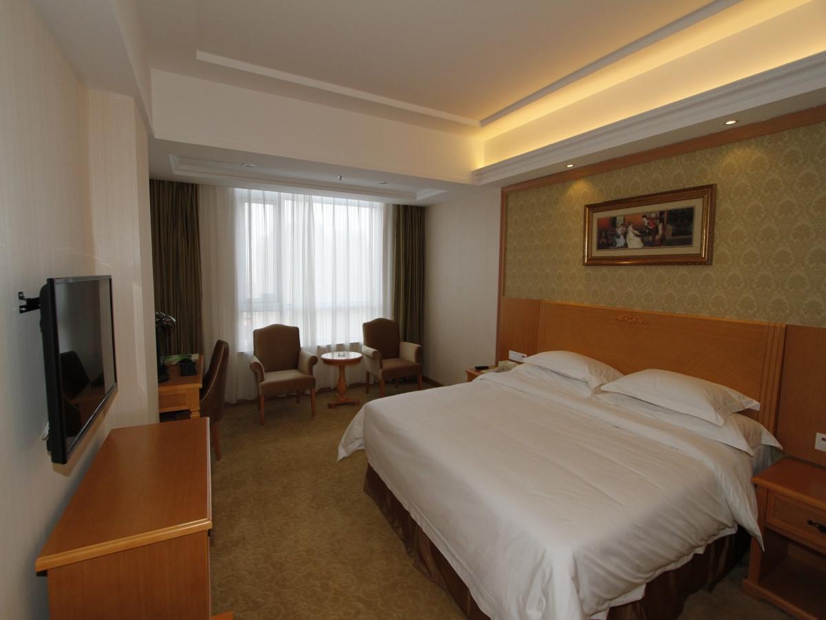Vienna International Hotel Shenyang Railway Station Exteriör bild